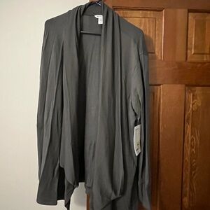 NWT Athleta
Pranayama Restore Wrap